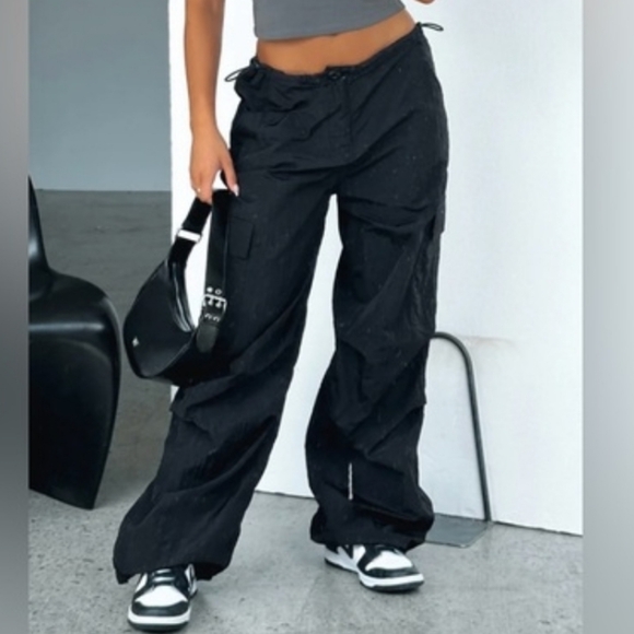 White Fox Boutique Pants - White Fox Black Linen Cargo Drawstring Joggers XS